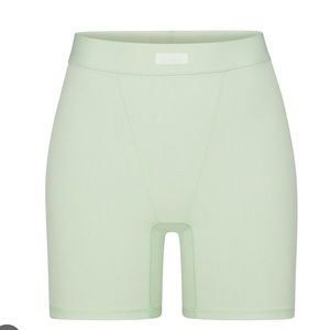 Skims soft lounge boxers (honeydew, xs)